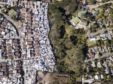 Güney Afrika'da havadan ilçe ve orta sınıf evler