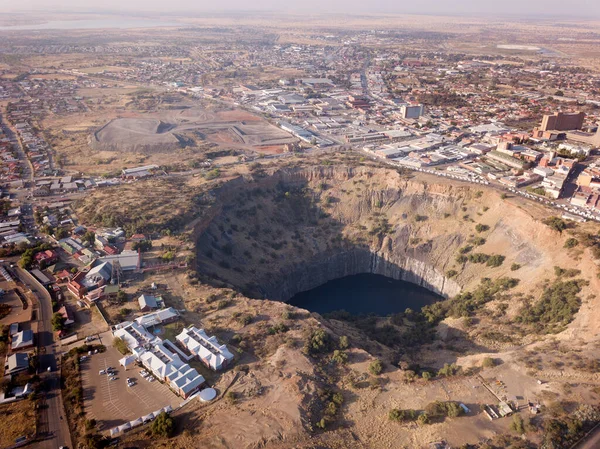 南非金伯利大洞的空中 — 图库照片