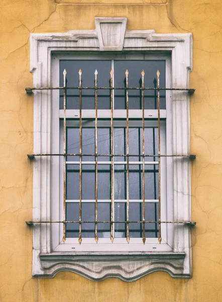 Okna Fasádě Domů Starém Městě — Stock fotografie