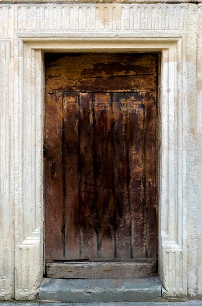 Texture Portes Métalliques Dans Vieux Château Contexte — Photo