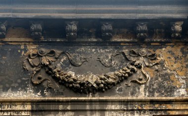 eski ev cephesinde sıva