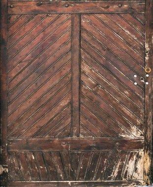 Eski püskü kapı tente kilit ile. Arka plan