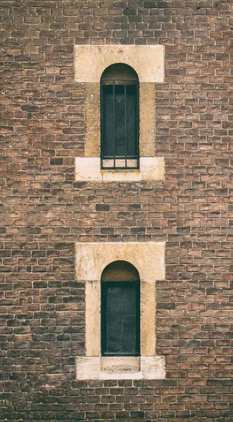 Fenêtres Sur Façade Des Maisons Dans Vieille Ville — Photo