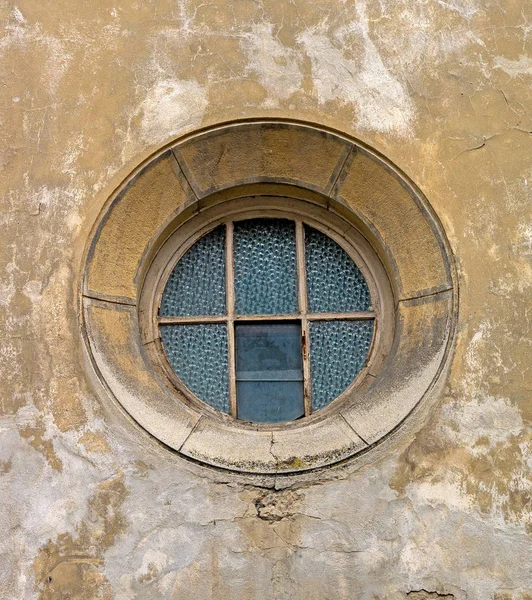 Fenêtres Sur Façade Des Maisons Dans Vieille Ville — Photo