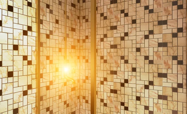 Doğal Işığı Olan Temiz Taze Bir Banyo Görüntüleme Günbatımı — Stok fotoğraf