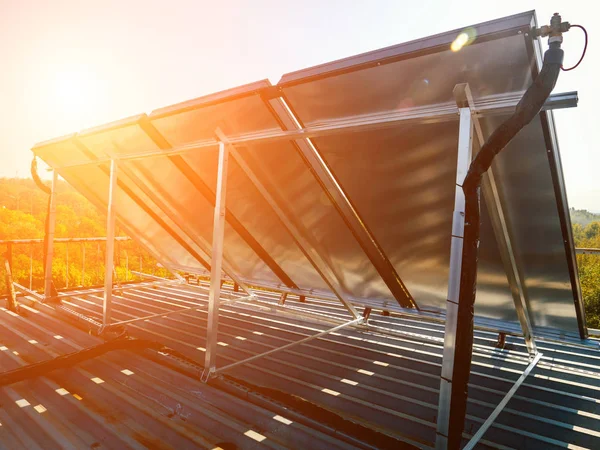 Paneles de calor en el techo — Foto de Stock