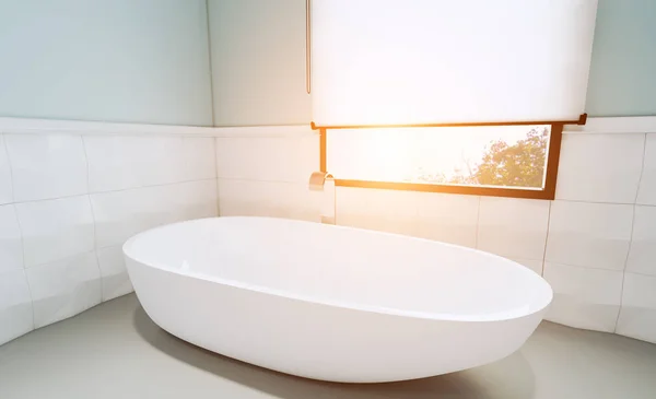 View of the bath with a large window covered with a curtain. 3D — Stock Photo, Image