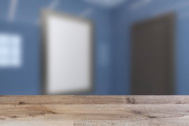 Büyük pencere ile boş iç. Retro ampul. Zemin,