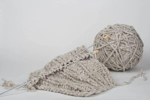 Ball Wool Spokes Handmade Knitting Wooden Table Knitting Wool Knitting — Stock Photo, Image