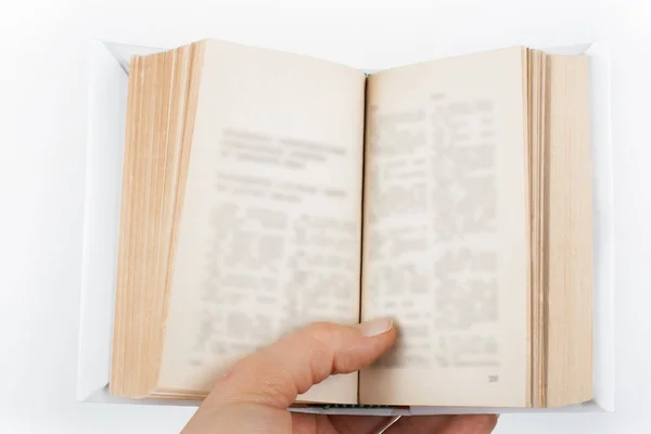 Hardcover Boek Openen Met Hand Houten Tafel Terug Naar School — Stockfoto