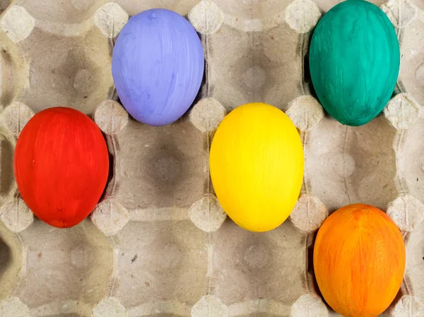 Bonne Carte Pâques Oeufs Pâques Colorés Sur Fond Carton Espace — Photo