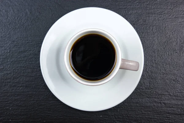 Tasse Kaffee Auf Schwarzem Holzhintergrund — Stockfoto