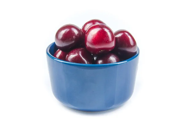 各种夏天新鲜的浆果在一个碗里 抗氧化剂 排毒饮食 有机水果 — 图库照片
