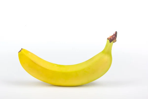 Banana Banana Madura Isolada Sobre Fundo Branco — Fotografia de Stock