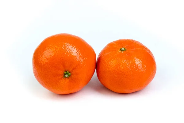 Mandarina Fresca Naranja Madura Rodajas Mandarina Aisladas Sobre Fondo Blanco — Foto de Stock