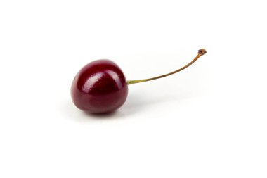 Çeşitli yaz taze çilek beyaz bir arka plan... Antioksidan, detoks diyet, organik meyve