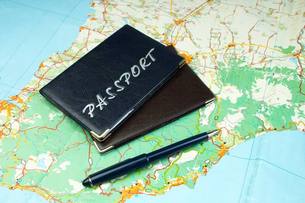 Два Паспорти Карті Світу Концепція Туризму Вид Зверху — стокове фото