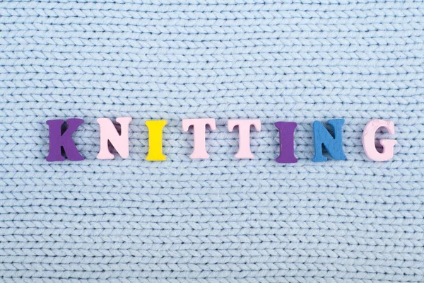 Tricotar Textura Tecido Malha Azul Palavra Composta Letras Alfabeto Abc — Fotografia de Stock
