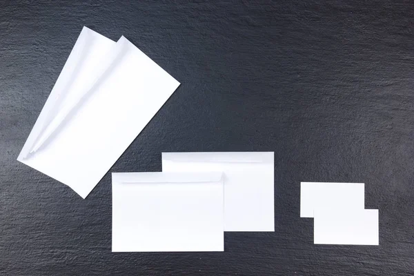 Kurumsal ileti örneği mockup ayarlayın. Boş beyaz dokulu marka kimliği öğeleri