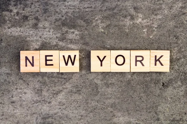 New York Ord Skrivet Träblock Grå Betong Bakgrund Ovanifrån — Stockfoto
