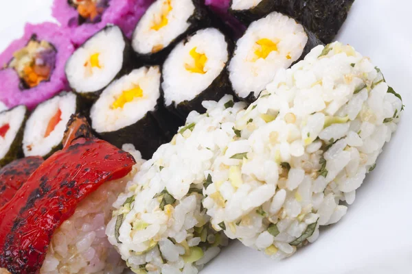 Berbagai Jenis Sushi Piring Wnite — Stok Foto