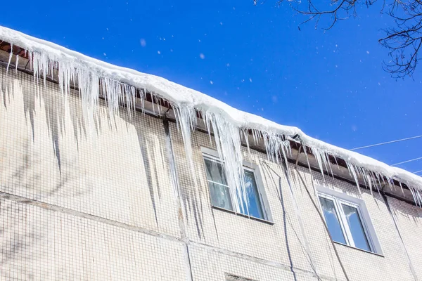 Icicles Drip Roof — Stock Photo, Image