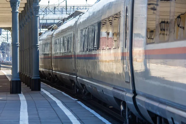 Rus yüksek hızlı tren Peregrine Falcon