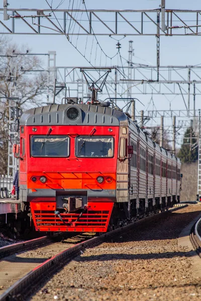 Ρωσικό Τραίνο Είναι Στην Εξέδρα — Φωτογραφία Αρχείου