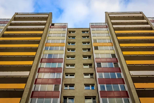 Windows Ett Högt Bostadshus — Stockfoto