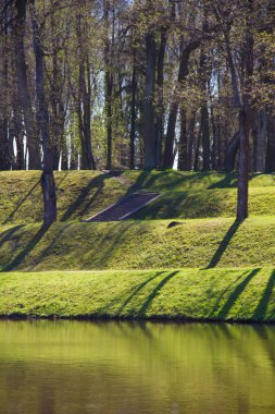 Bahar güneşli gün park
