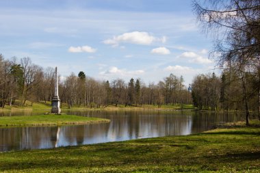 Bahar güneşli gün park