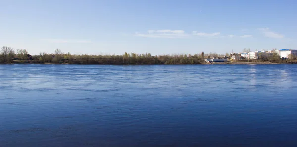 Річки Нева Знаходиться Околиці Міста Річка Сонячну Погоду Навесні Річки — стокове фото