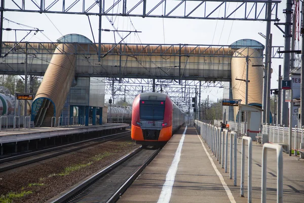 Russischer Elektrozug Auf Schienen Russland Station Levashovo Mai 2018 — Stockfoto