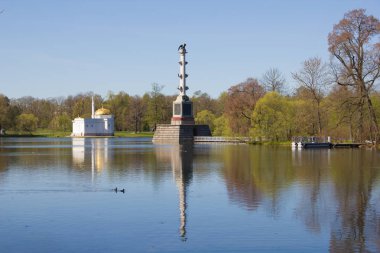Dikilitaş Puşkin, Catherine Park City kartal. Rusya, Mayıs 2018