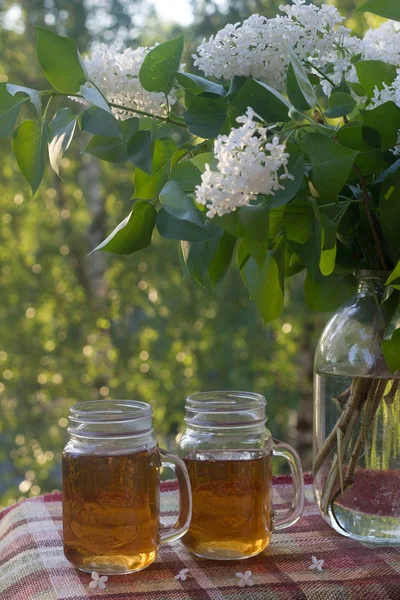 Gün - buz çay sonundaki ferahlatıcı yaz içeceği