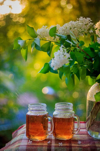 Gün - buz çay sonundaki ferahlatıcı yaz içeceği