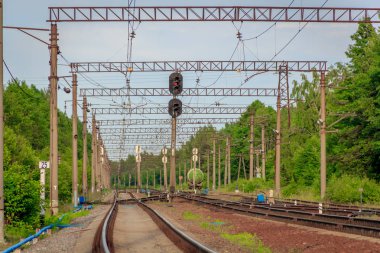 Yaz Rus demiryolu tren olmadan