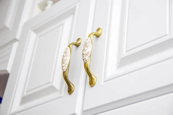 Mutfak dolap kapı kolları