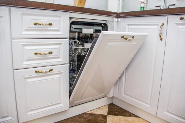 Dishwasher Built White Kitchen — Stock Photo, Image