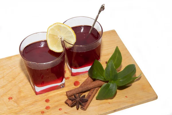 Jarabe Grosella Roja Vasos Sobre Una Tabla Madera Sobre Fondo — Foto de Stock