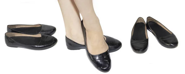 黑色芭蕾单位在女性腿上在白色背景 女式夏季鞋 商业黑色芭蕾舞鞋的白色背景 鞋子没有脚跟 舒适休闲鞋 — 图库照片