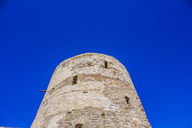 Izborsk Kalesi, gündüz