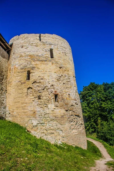 Izborsk Fästning Dagtid — Stockfoto