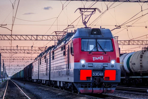 Rusko 2018 Vlak Kolejích — Stock fotografie