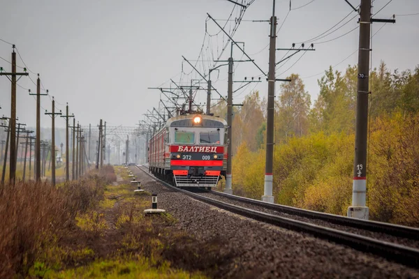 俄罗斯 火车上的铁轨 — 图库照片