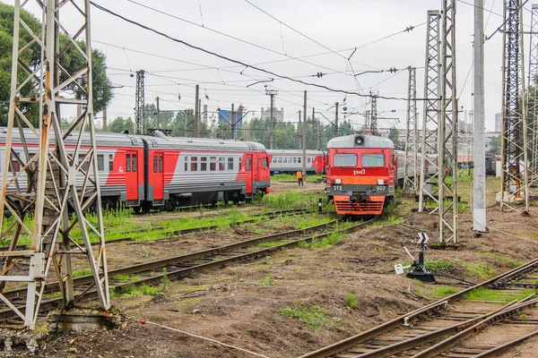Bussgaraget Ånglok Elektriska Lok Järnvägsspår Elektriska Tåg Depån Petersburg Ryssland — Stockfoto
