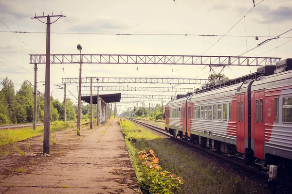 Rus tren. Rus Demiryolları. Rusya, Nisan 2018