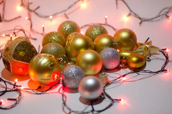 Hračky Vánoční Stromek Dekorativní Sváteční Dekorace Novoroční Slavnostní Náladu Veselé — Stock fotografie
