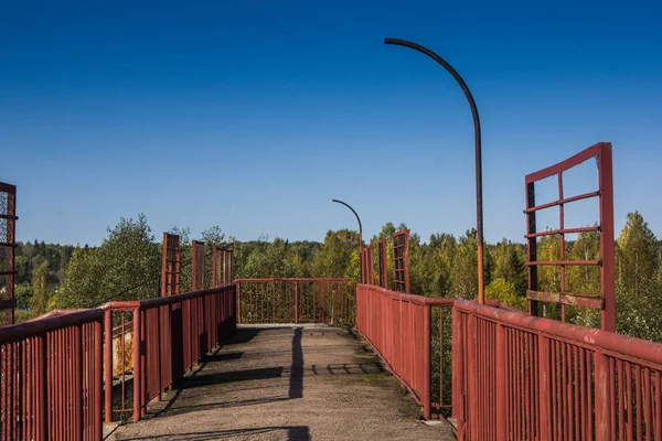 Міст Пішоходів Над Залізницею — стокове фото