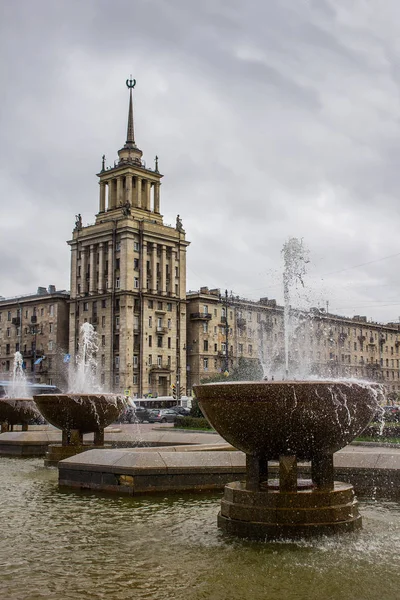 Plaza Con Arquitectura Antigua Fuentes — Foto de Stock